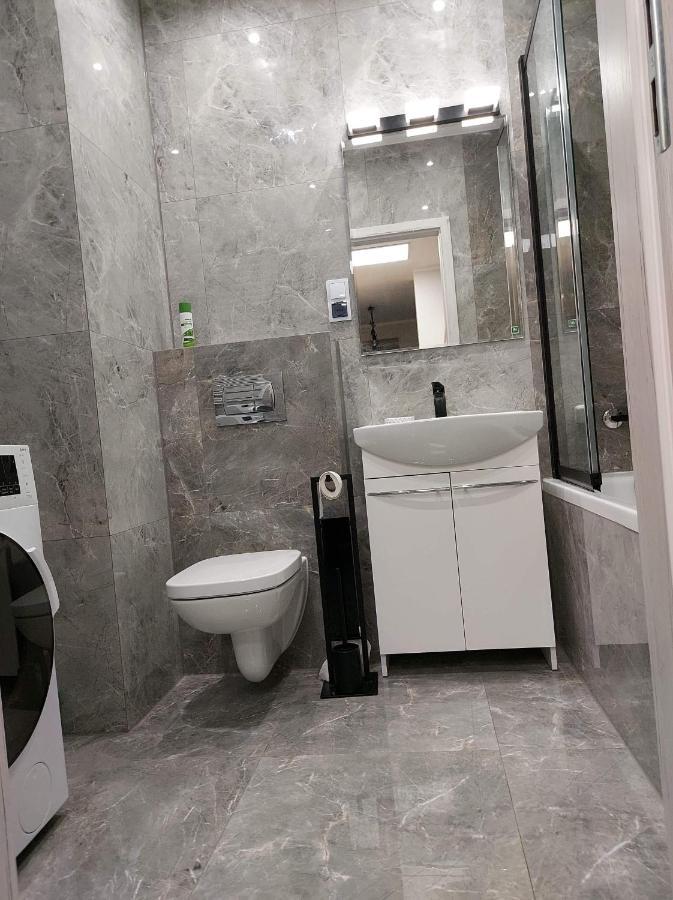 Minihostel - Winogrady - Pokoje Познан Екстериор снимка
